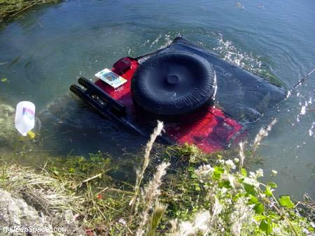 jeep-sunk-in-water